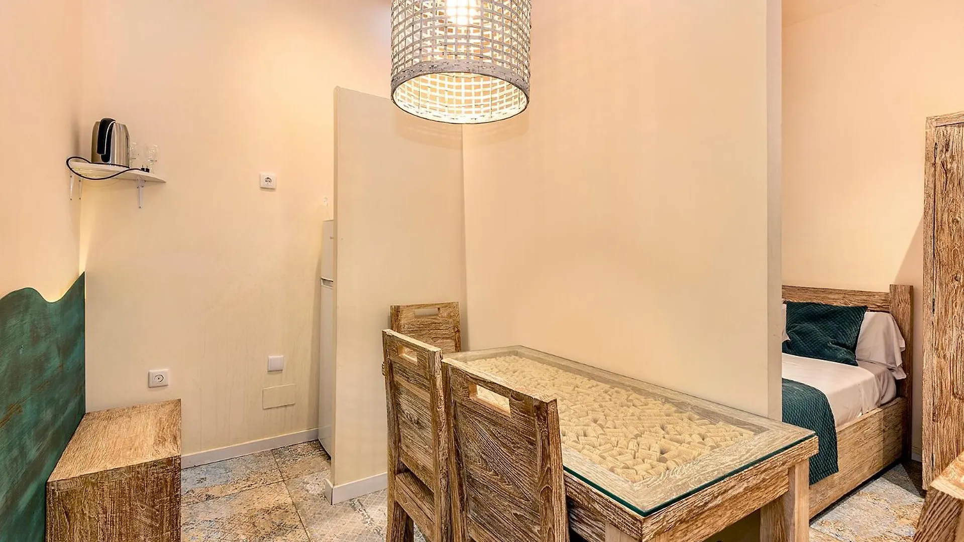 La Bodega Suites L'Hospitalet de Llobregat 0*,